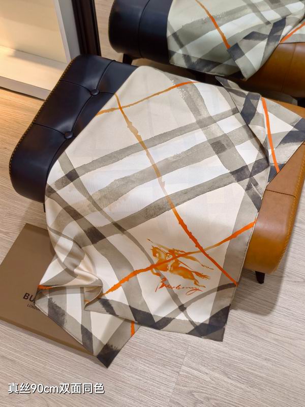 Burberry silk scarf 90X90cm E091112